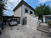 Case e ville in vendita di 210 m² in Viale L. Cadorna, 23