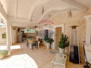 Case e ville in vendita di 211 m² in Contrada Pentimi, 275