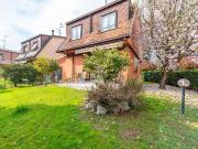 Case e ville in vendita di 211 m² in Via dei Platani, 100