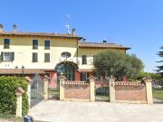 Case e ville in vendita di 211 m² in Via Franchini