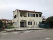 Case e ville in vendita di 211 m² in Via San Girolamo