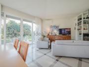 Case e ville in vendita di 211 m² in Viale Europa