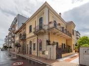 Case e ville in vendita di 212 m² in Via Alessandro Manzoni