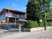 Case e ville in vendita di 212 m² in Via per Cassina Nuova