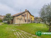 Case e ville in vendita di 212 m² in Viale della Rimembranza