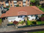 Case e ville in vendita di 213 m² in Via Gabriele D&apos...