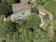 Case e ville in vendita di 2150 m² in Via delle Ville