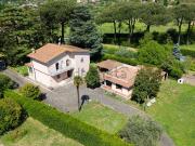 Case e ville in vendita di 215 m² in Via Colle Giacinto, 71