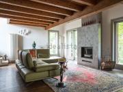 Case e ville in vendita di 215 m² in Via Colletto