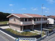 Case e ville in vendita di 215 m² in Via Valcamonica
