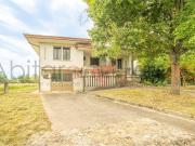 Case e ville in vendita di 216 m² in Strada Ronci, 11