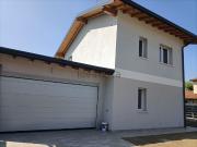 Case e ville in vendita di 216 m² in Via V. Pagliari