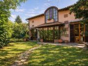 Case e ville in vendita di 217 m² in Piazza Stazione, 2