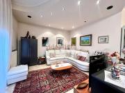 Case e ville in vendita di 217 m² in Via Mentana