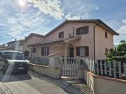 Case e ville in vendita di 218 m² in Via del Saltecchio, 28