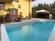 Case e ville in vendita di 218 m² in Via Rosa Luxemburg