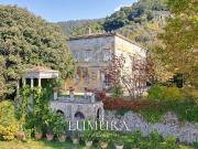 Case e ville in vendita di 2200 m² in Via per Camaiore