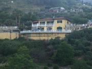Case e ville in vendita di 220 m²