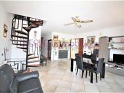 Case e ville in vendita di 220 m²