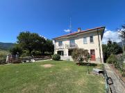 Case e ville in vendita di 220 m²