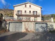 Case e ville in vendita di 220 m² in Contrada Uccelli...