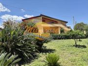 Case e ville in vendita di 220 m² in Strada Ognina