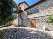 Case e ville in vendita di 220 m² in Via Ameraldo de Felice
