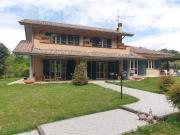 Case e ville in vendita di 220 m² in Via Cantinella