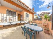 Case e ville in vendita di 220 m² in Via del Fosso...