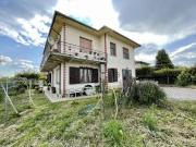 Case e ville in vendita di 220 m² in Via delle Spianate, 70