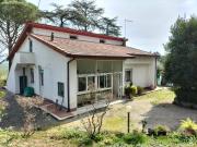 Case e ville in vendita di 220 m² in Via delle viole