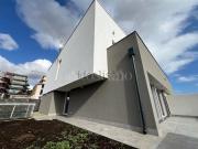 Case e ville in vendita di 220 m² in Via Duca degli Abruzzi