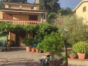 Case e ville in vendita di 220 m² in Via Giuseppe Garibaldi