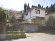 Case e ville in vendita di 220 m² in Via Molino del...