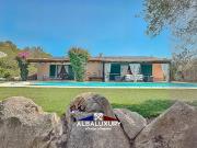 Case e ville in vendita di 220 m² in Via Monte Moro, 20