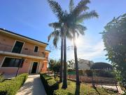 Case e ville in vendita di 220 m² in Via Pietro Fillioley