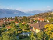 Case e ville in vendita di 220 m² in Via Privata...