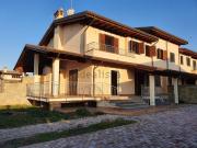 Case e ville in vendita di 220 m² in Via Rimessa Nuova
