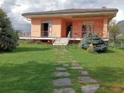 Case e ville in vendita di 220 m² in Via Ripalta