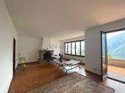 Case e ville in vendita di 220 m² in Via SS340, 71