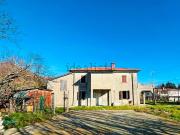 Case e ville in vendita di 220 m² in Via XXV Aprile, 20