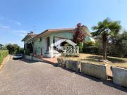 Case e ville in vendita di 220 m² in Via XXV Aprile