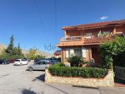 Case e ville in vendita di 220 m² in Viale Regione...