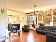 Case e ville in vendita di 221 m² in Via Isola del Giglio