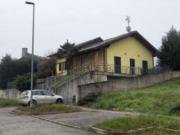 Case e ville in vendita di 222 m² in Via Avvocato...