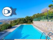 Case e ville in vendita di 223 m² in Via Val D&apos Olivi, 1