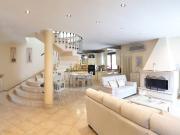 Case e ville in vendita di 224 m² in Via G. Schicchi