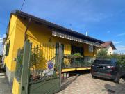 Case e ville in vendita di 225 m² in Via dei Villini, 33