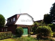 Case e ville in vendita di 225 m² in Via G. Matteotti, 40