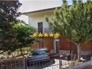 Case e ville in vendita di 225 m² in Via Gioia